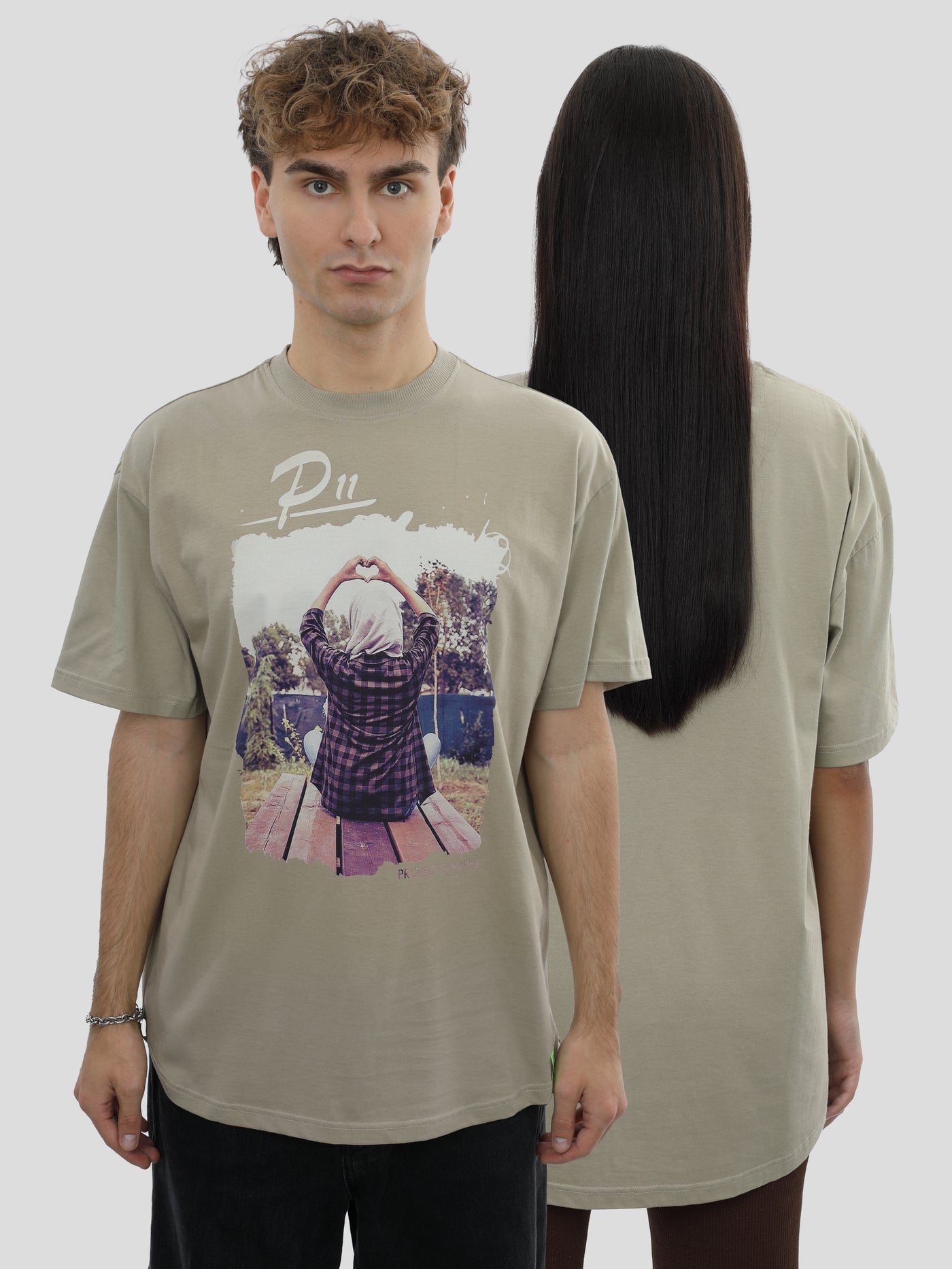 T-Shirt Oversize Unisex Herz Print in Olive