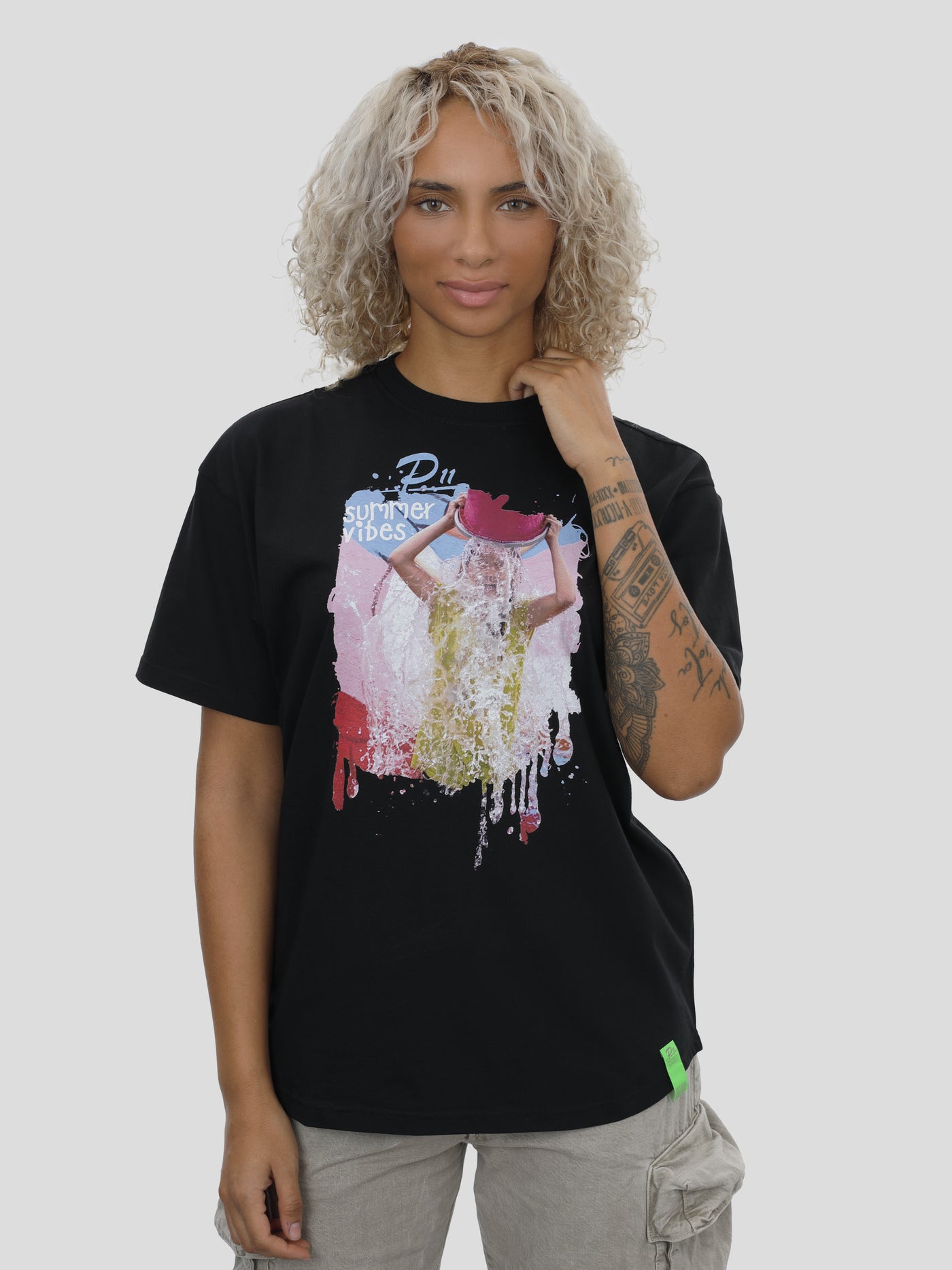 T-Shirt Oversize Unisex Wasser Print in Schwarz